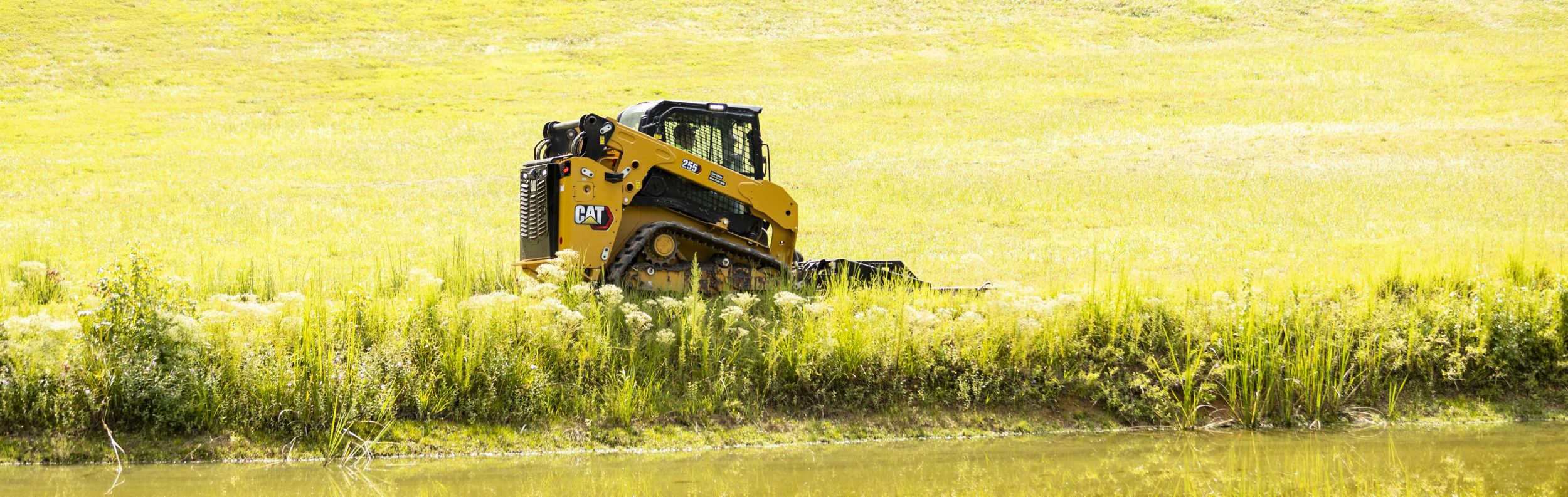 Le nuove pale cingolate compatte Cat 255 e 265