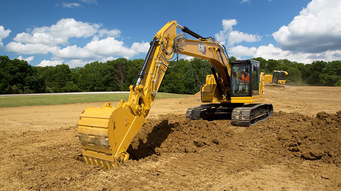 325 Medium Excavator 
