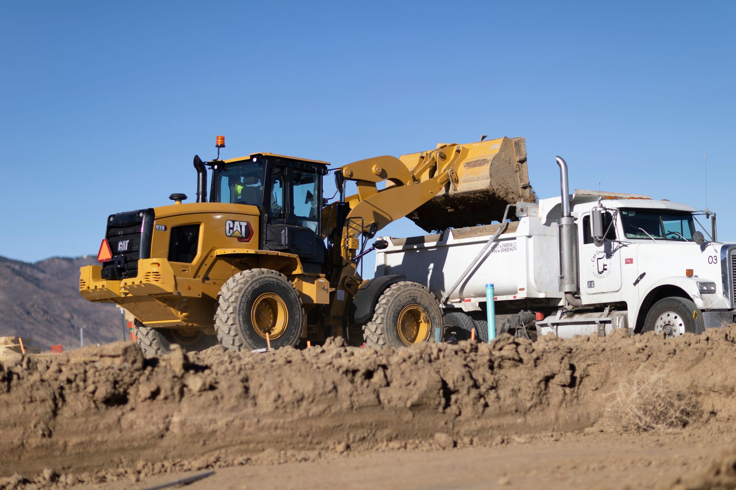 Cat® 938 Small Wheel Loader