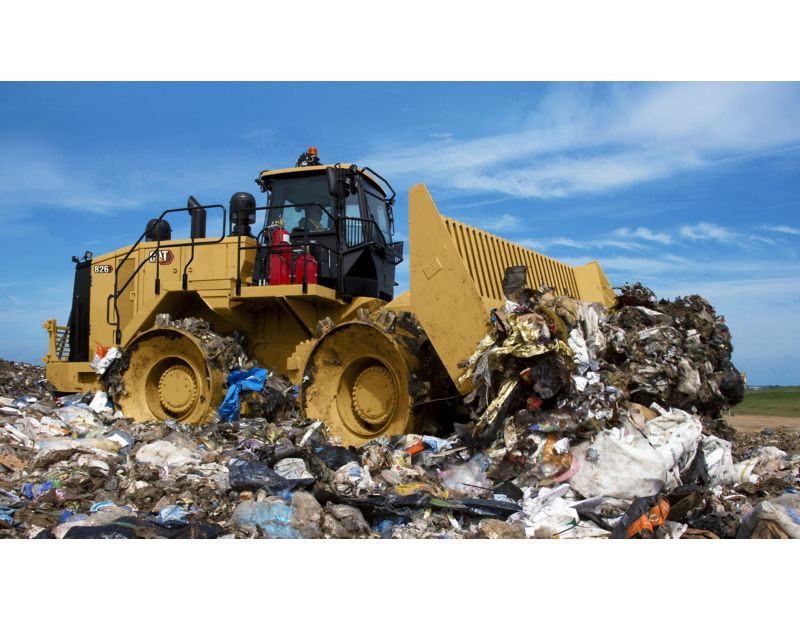 826 Landfill Compactor