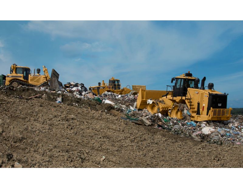 826 Landfill Compactor