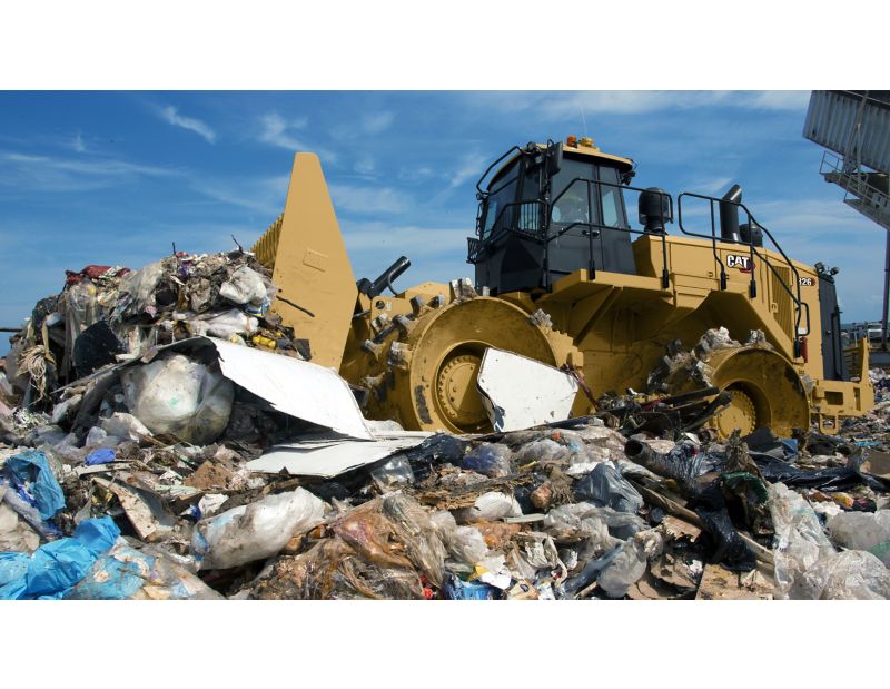 826 Landfill Compactor