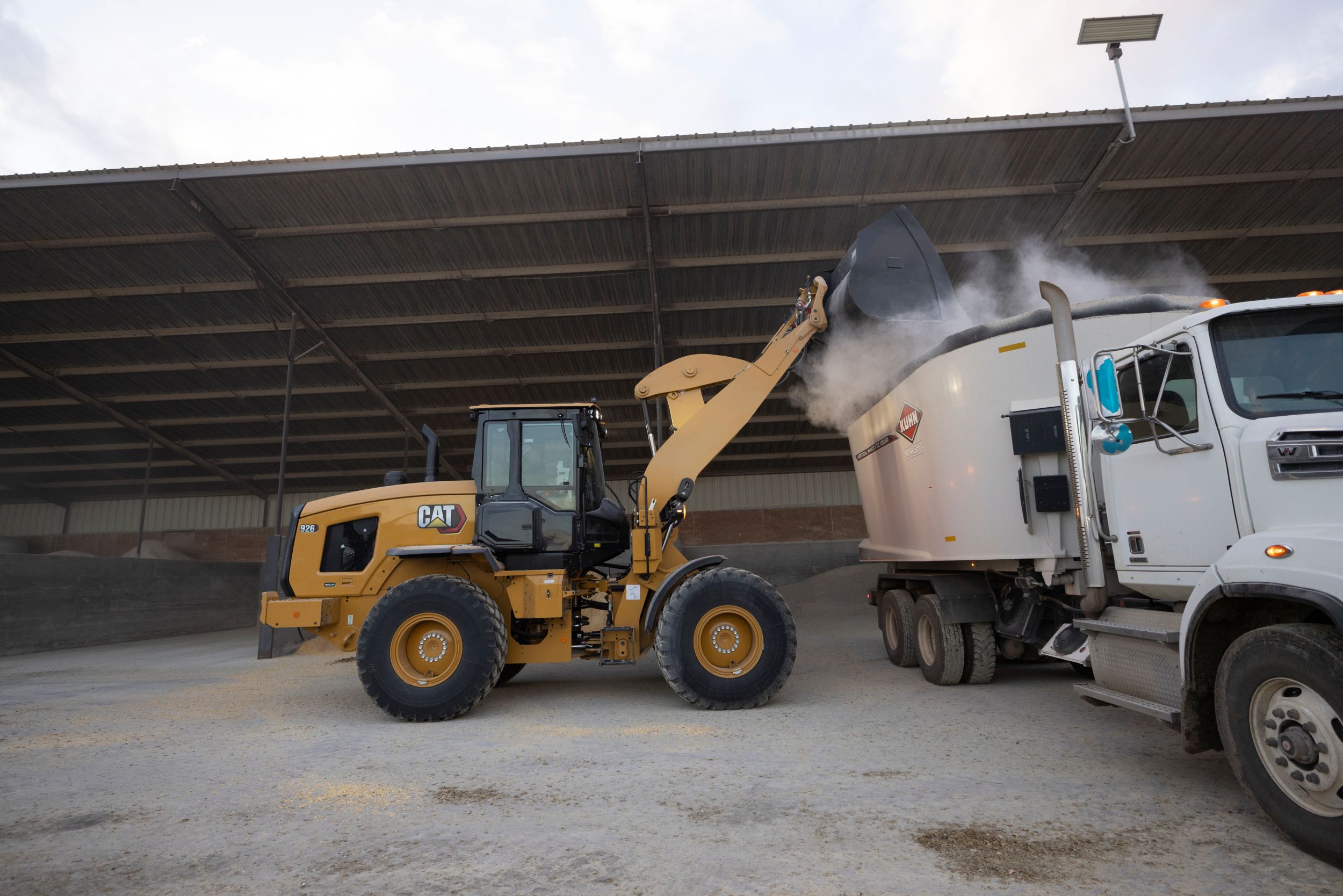 Cat® 926 Small Wheel Loader