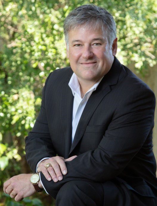 Larry Richards Bio Image