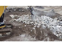 Cat Secondary Pulverizer crushing rock