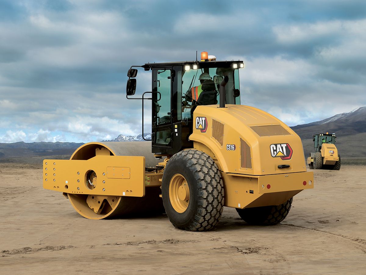 Cat CS16 vibratory soil compactor