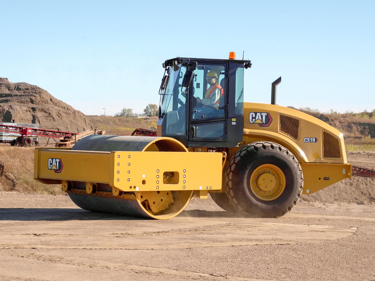 Cat CS19 vibratory soil compactor