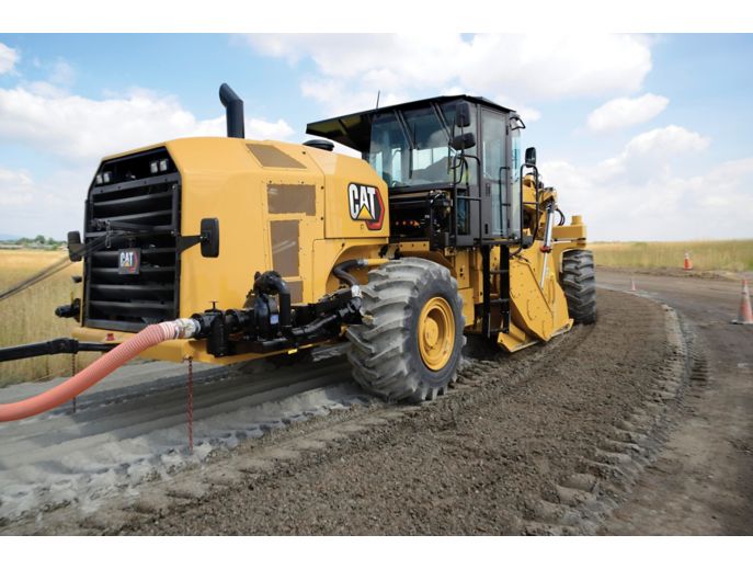 Cat RM500 road reclaimer/soil stabilizer stabilizing soil