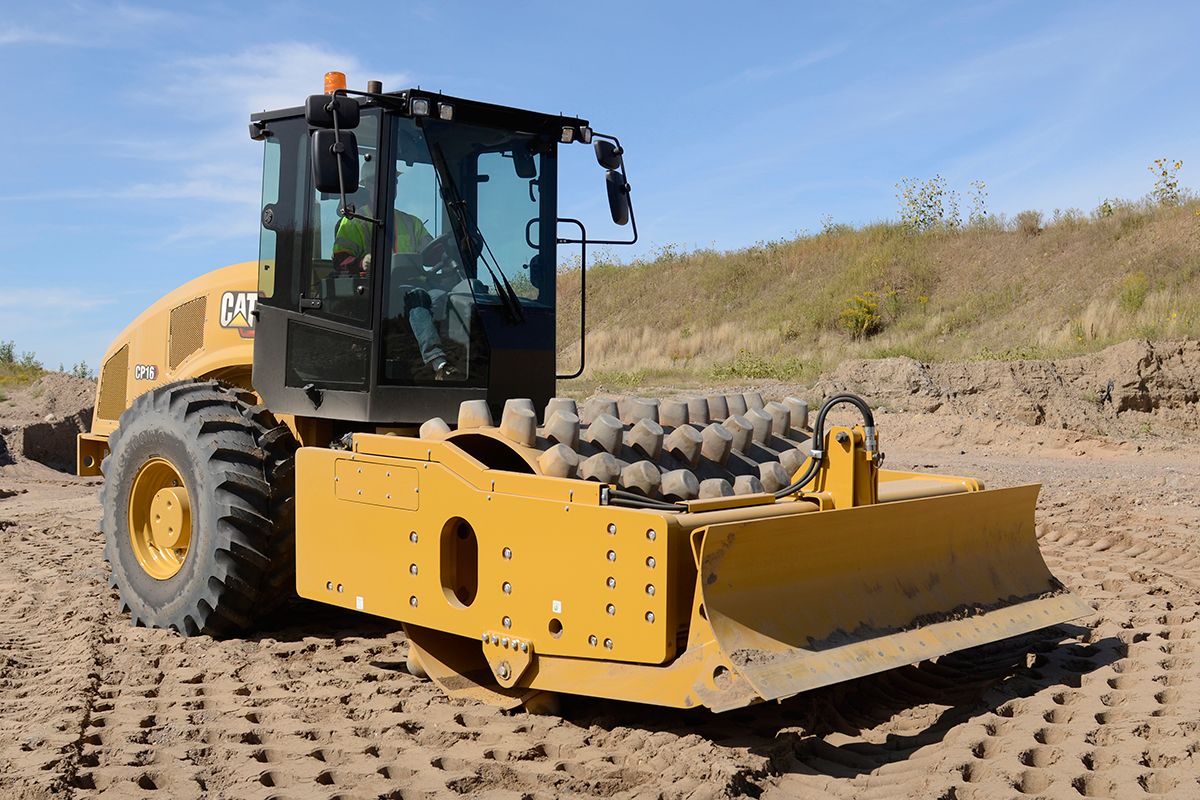 Compacteur de sol vibrant CP16