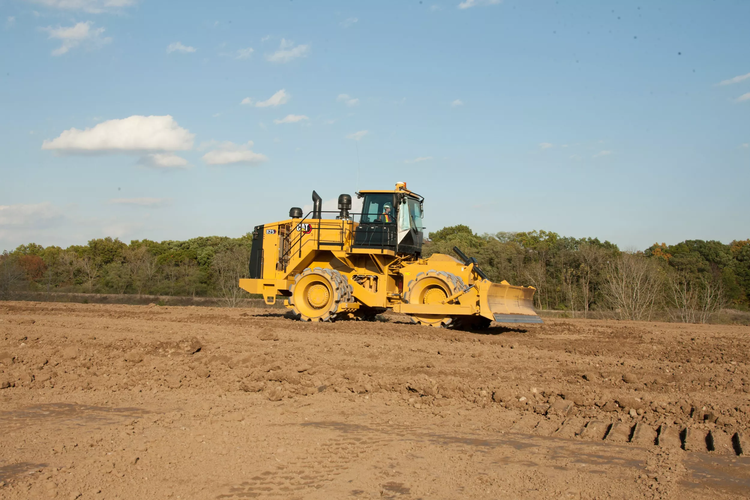 Compacteur de sol 825