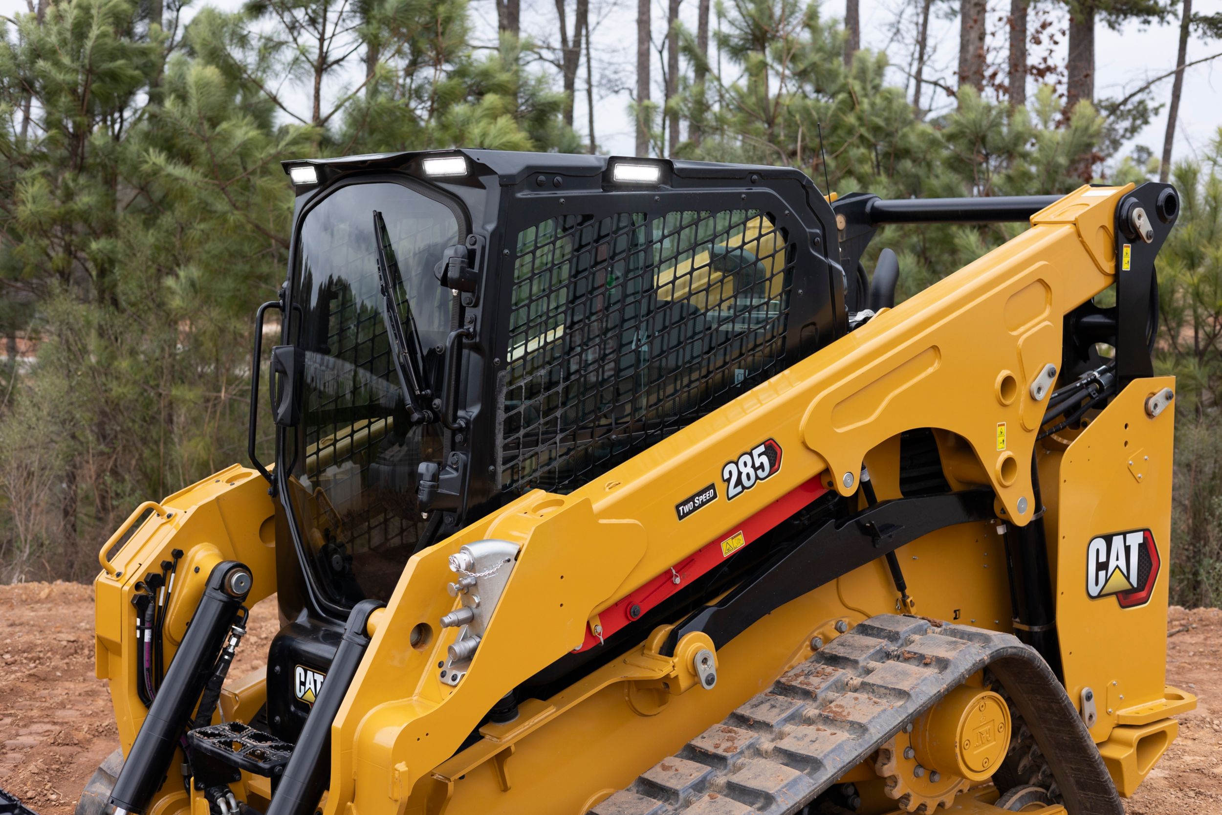 Cat® 285 Compact Track Loader