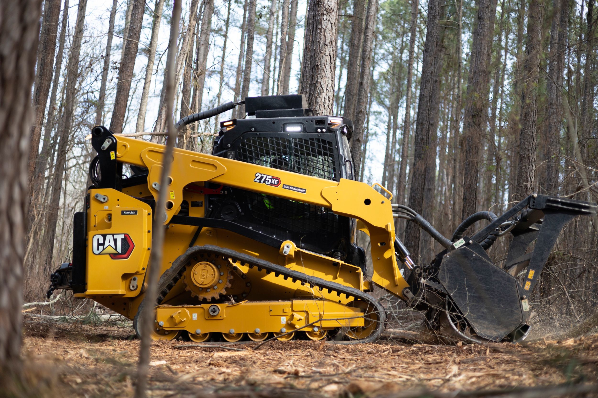 Cat® 275 XE Compact Track Loader