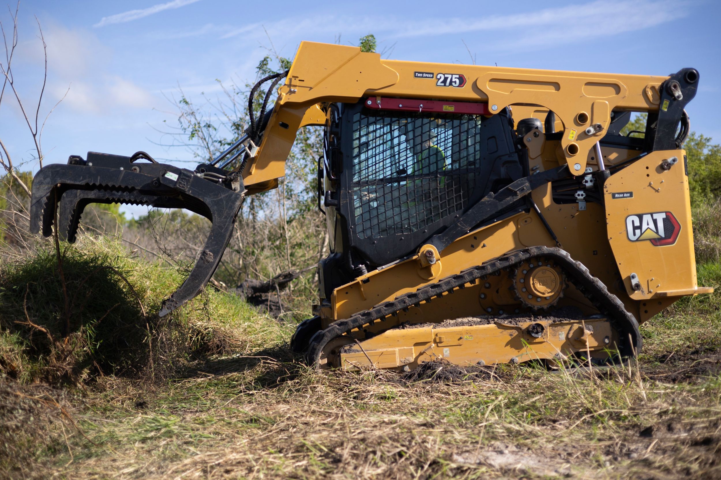 Cat® 275 Compact Track Loader