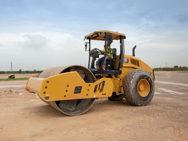 CS10 GC Vibratory Soil Compactor