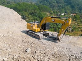 Cat H120 GC Hammer (Top mount) on excavator