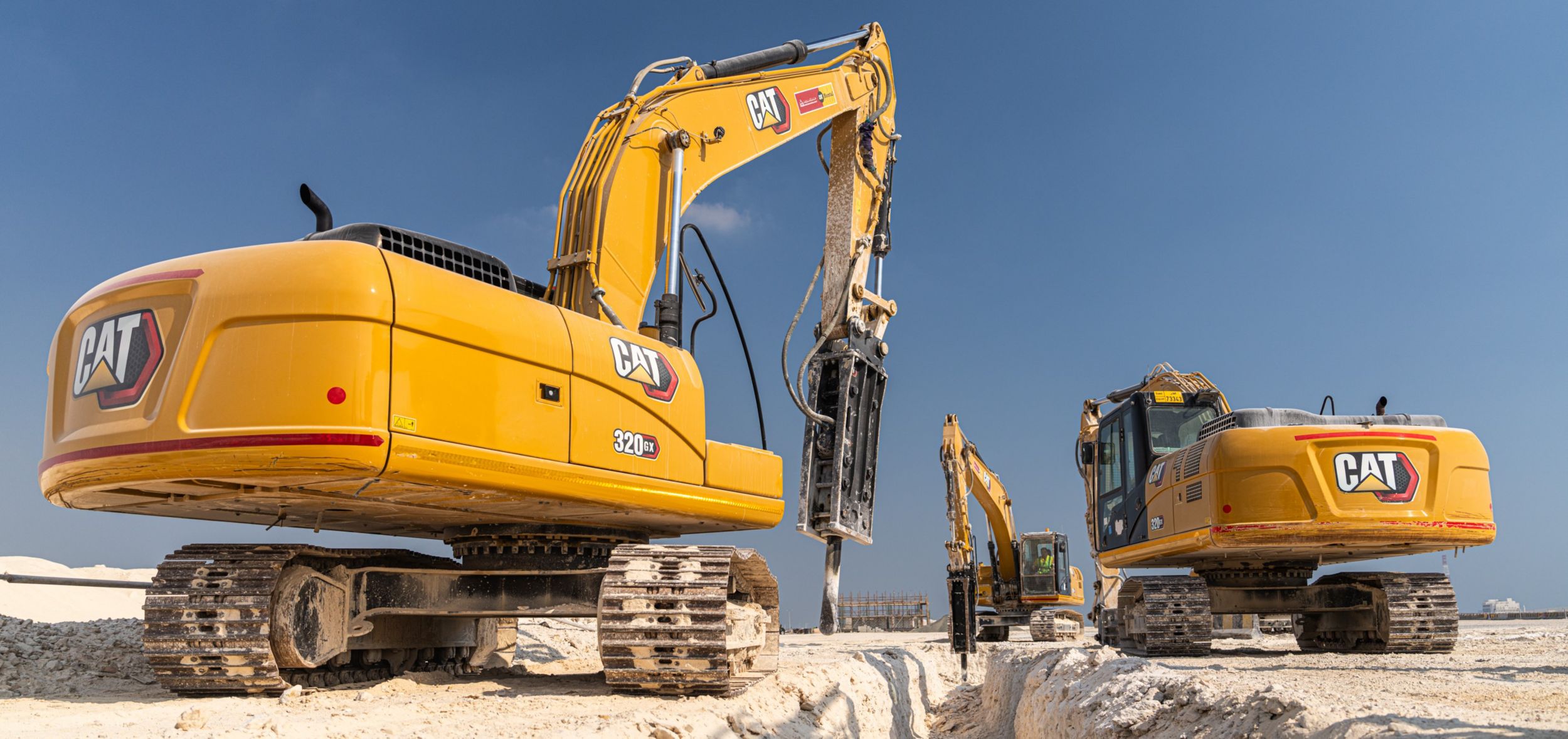 المطرقتان Cat® H110 GC وH120 GC 