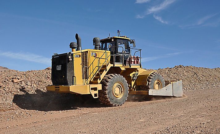 824 Wheel Dozer