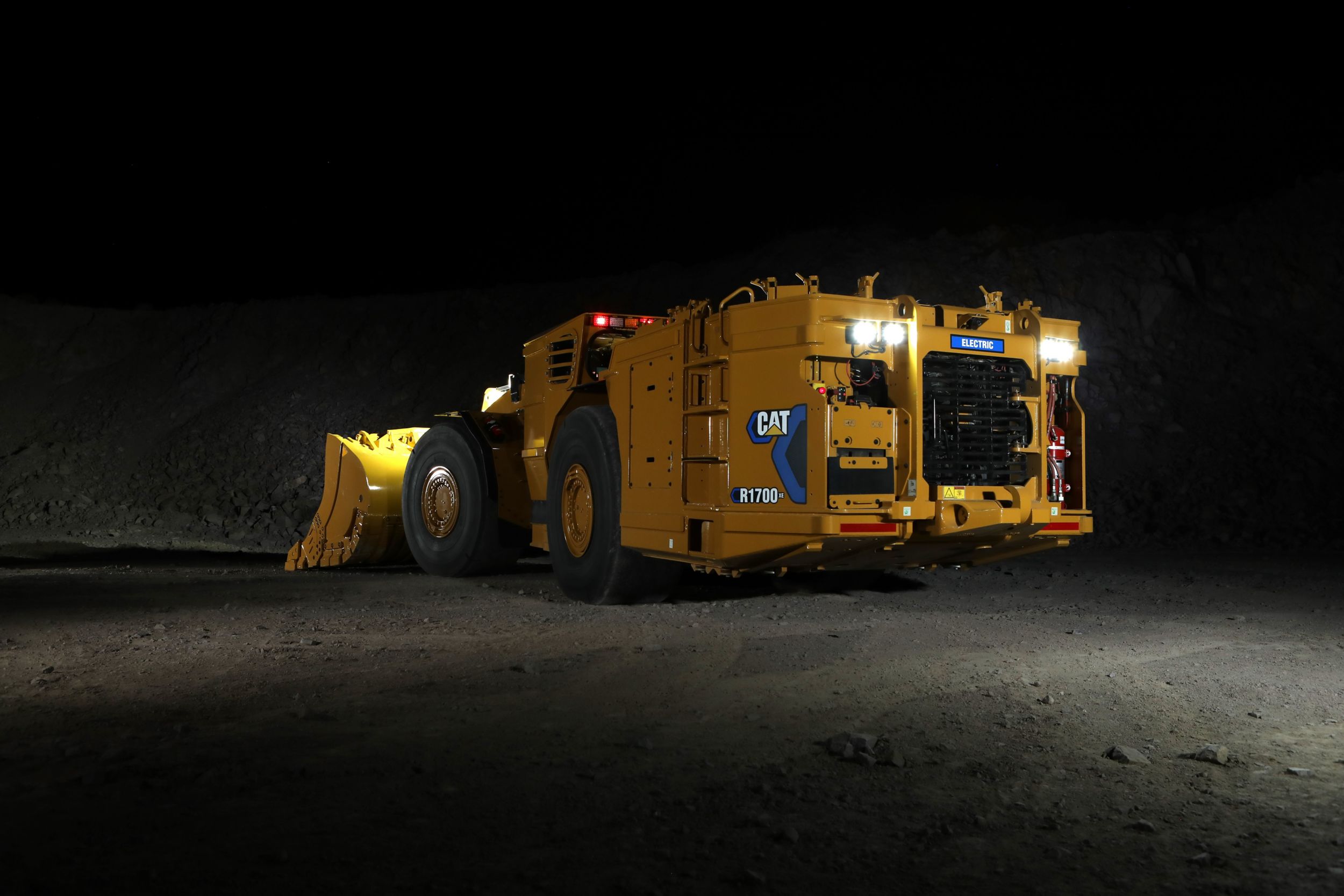 Underground Mining Load Haul Dump (LHD) Loaders R1700 XE (Battery-Electric)