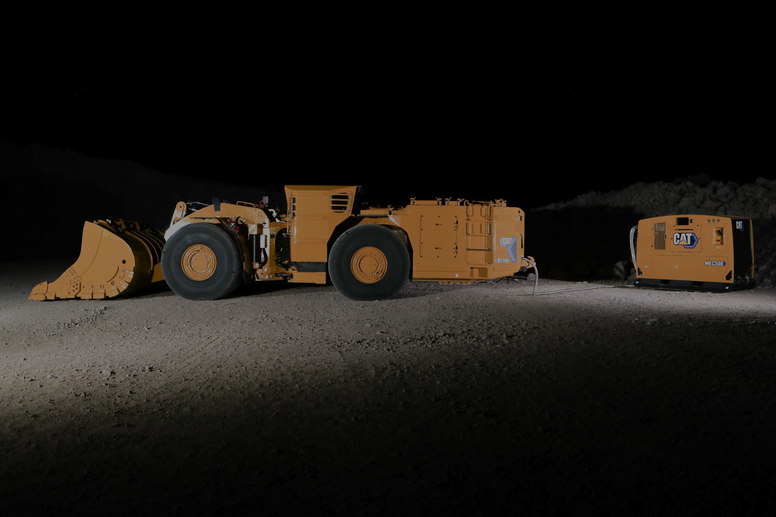 Underground Mining Load Haul Dump (LHD) Loaders R1700 XE (Battery-Electric)