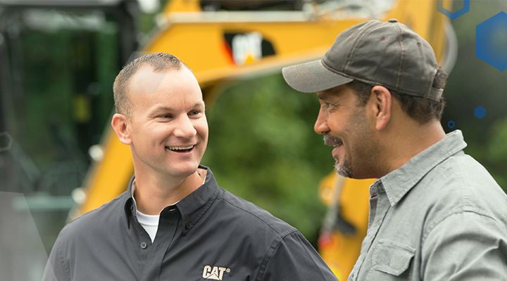deux personnes qui discutent