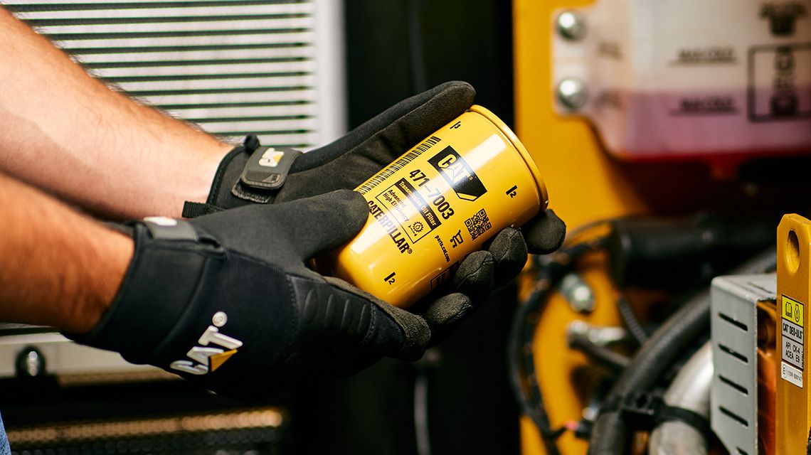 تعرَّف على المزيد حول الفلاتر الهيدروليكية وفلاتر ناقل الحركة من Cat