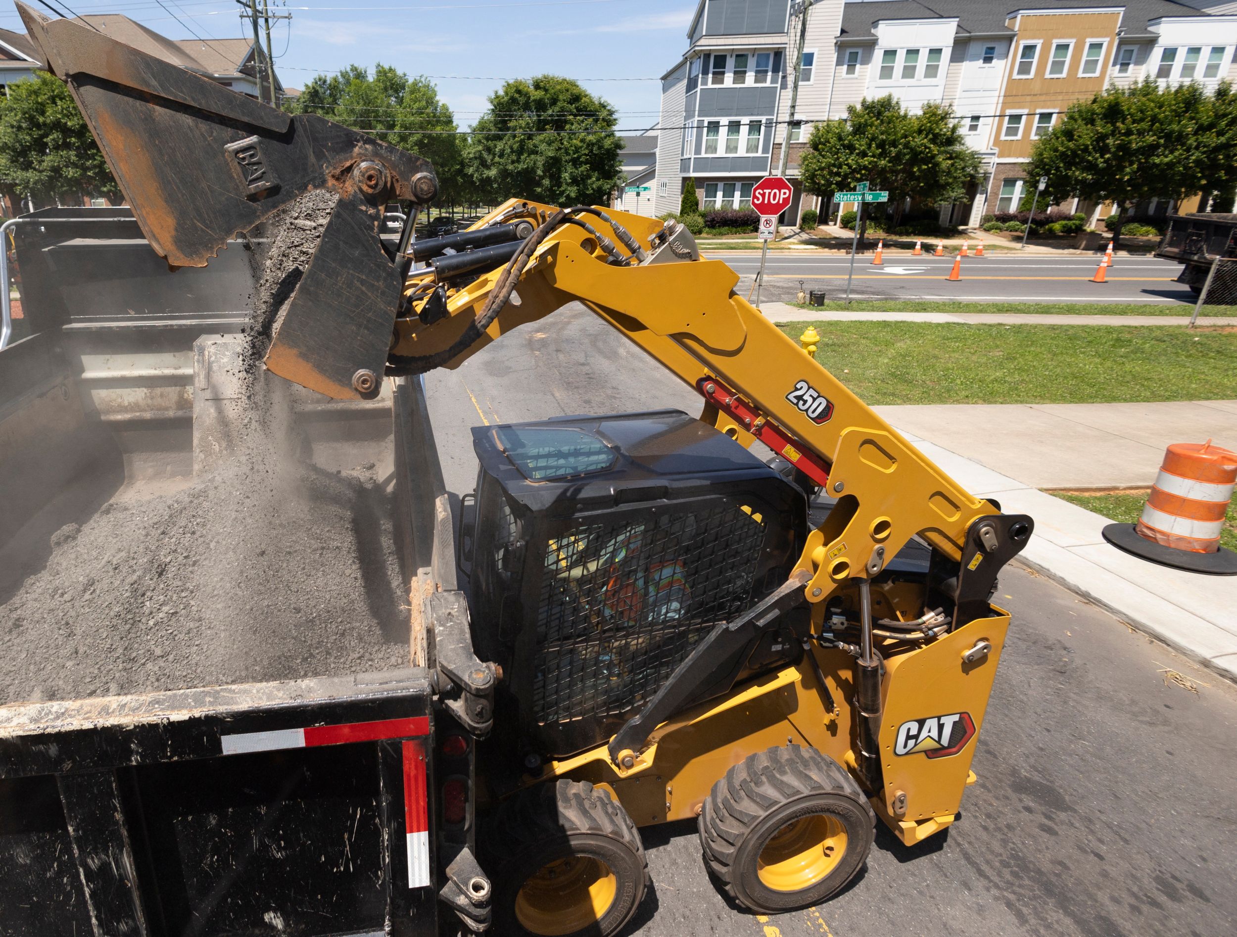 Cat 250 Skid Steer Loader