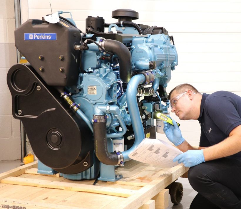E44 Marine engine inspection