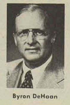 Caterpillarの初代会社関連業務担当ディレクターのByron Dehaan