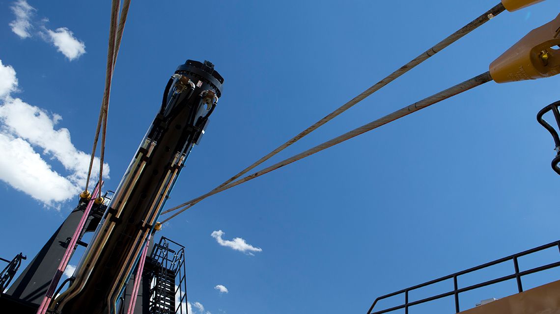 the ropes of an electric rope shovel