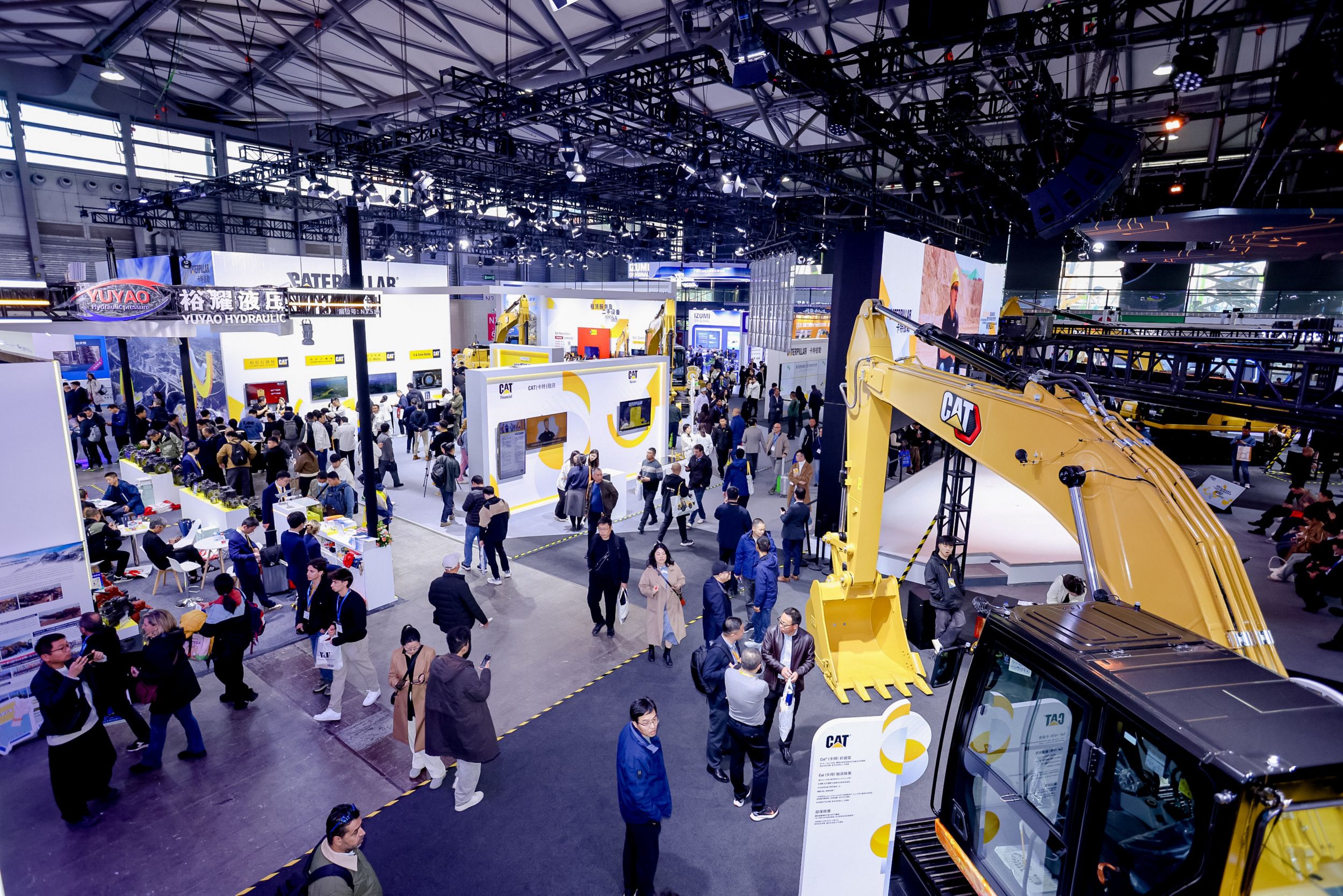 bauma show floor