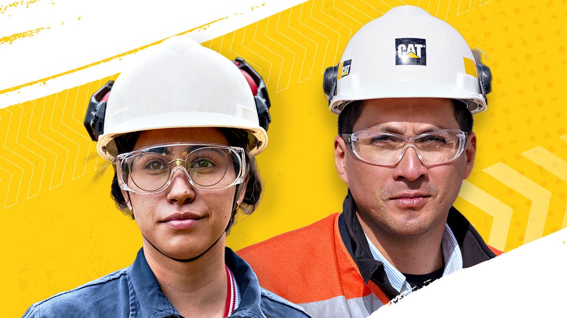 Pessoa sorrindo com um fundo gráfico