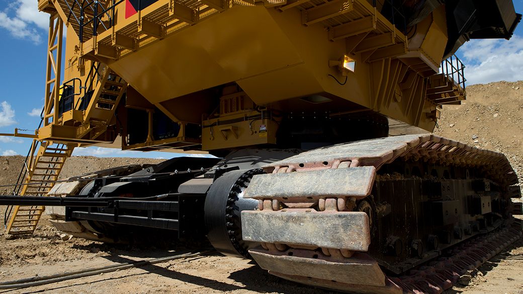 Cat hydraulic mining shovel