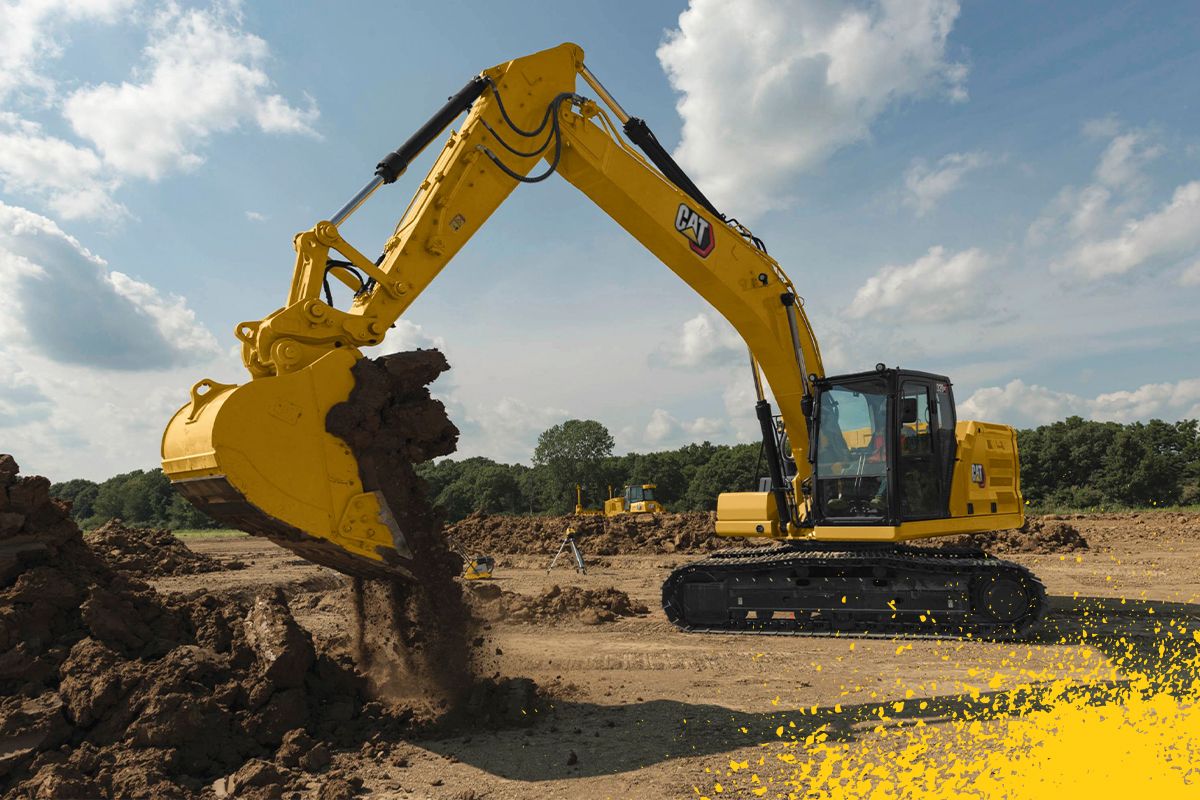 escavadeira média trabalhando com sujeira