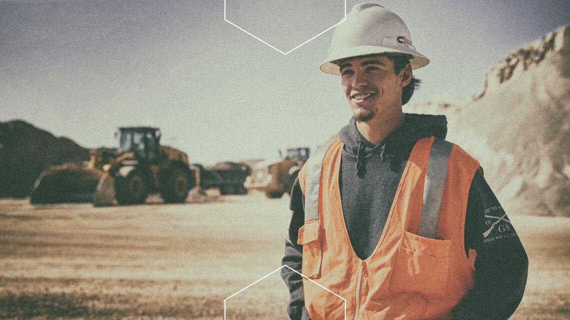 New Cat® 972 & 972 XE Wheel Loaders: Operators Weigh In