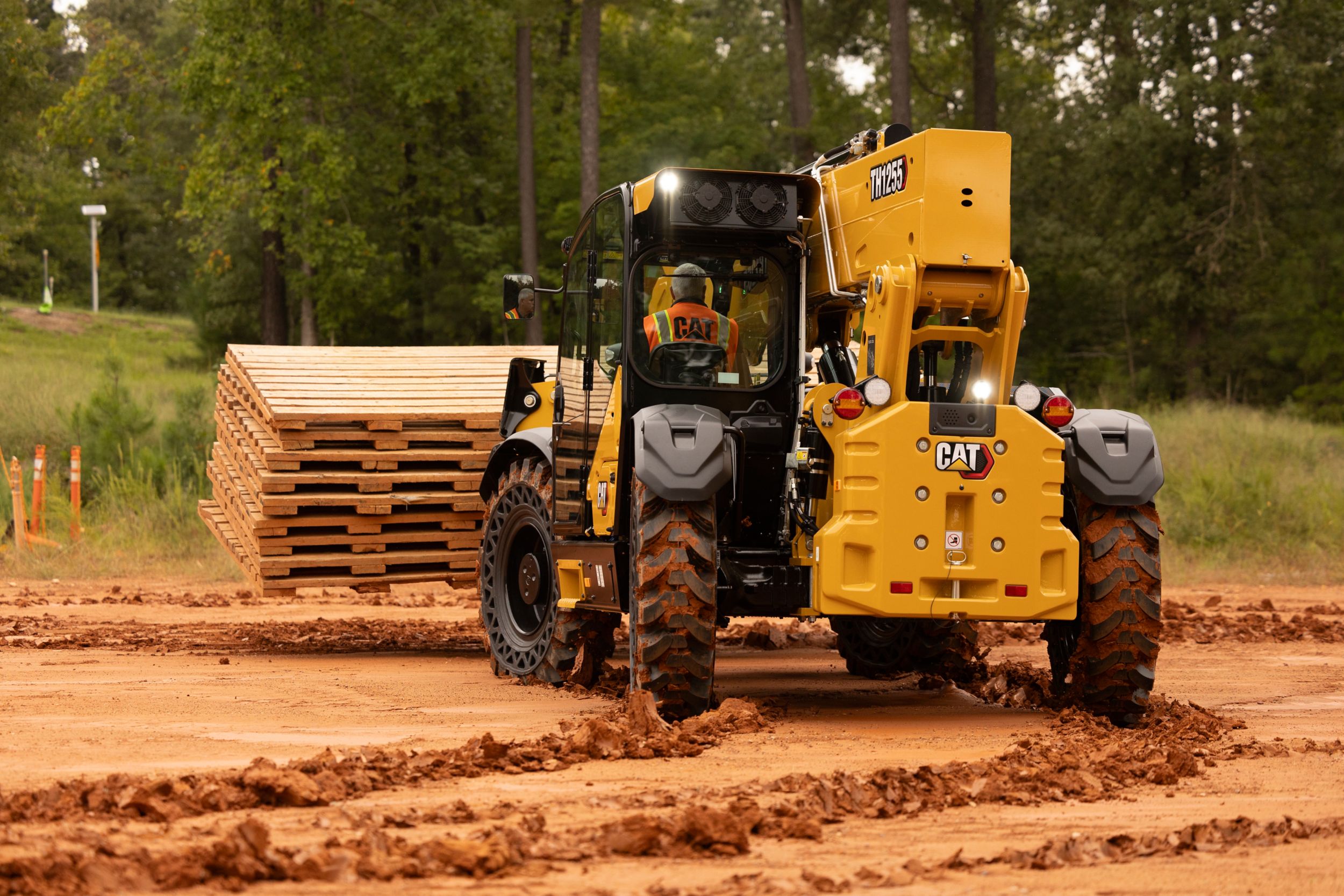 TH1255 Telehandler
