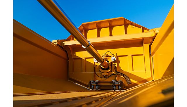 Cat 730 EJ Articulated Haul Truck