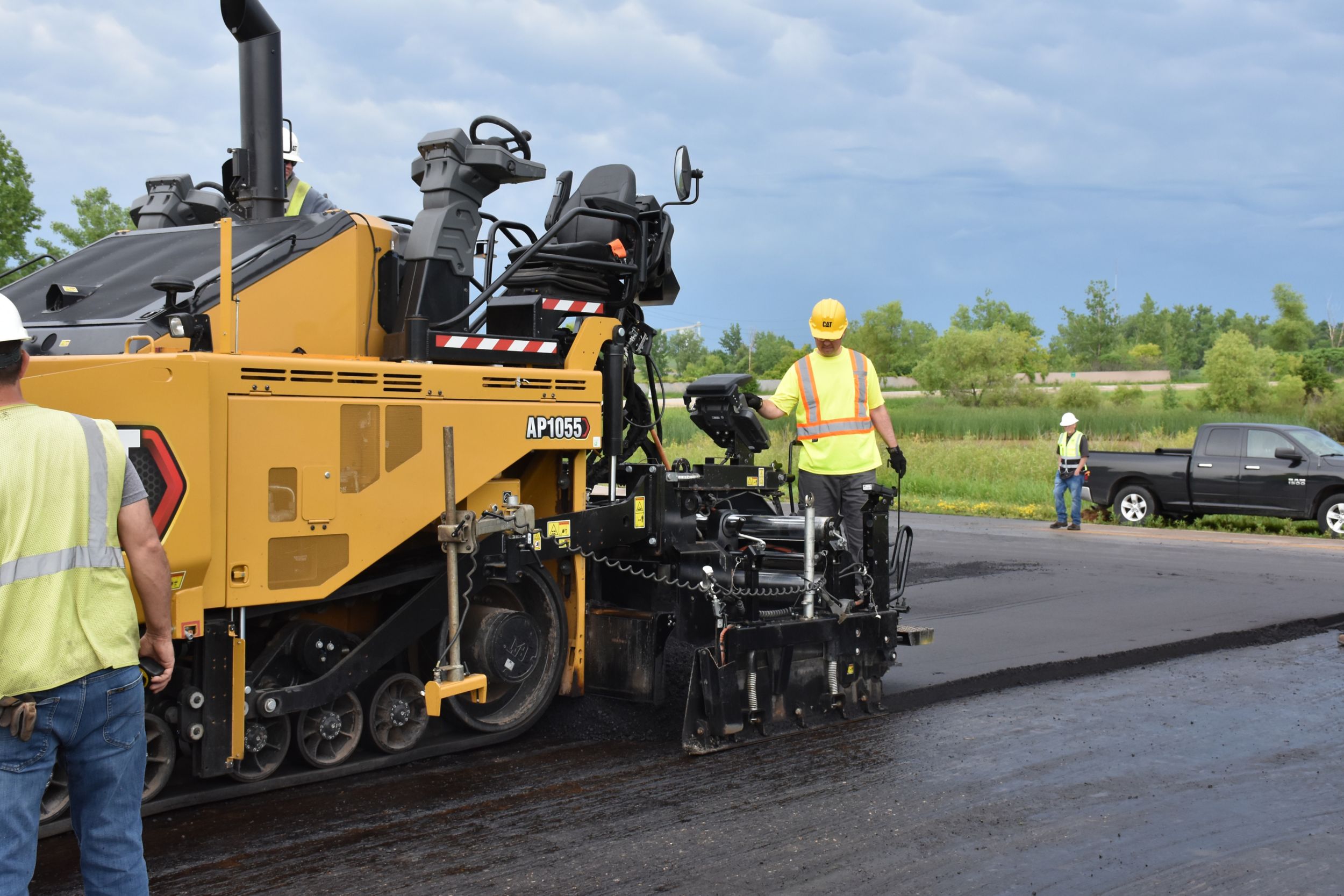 AP1055 Asphalt Paver