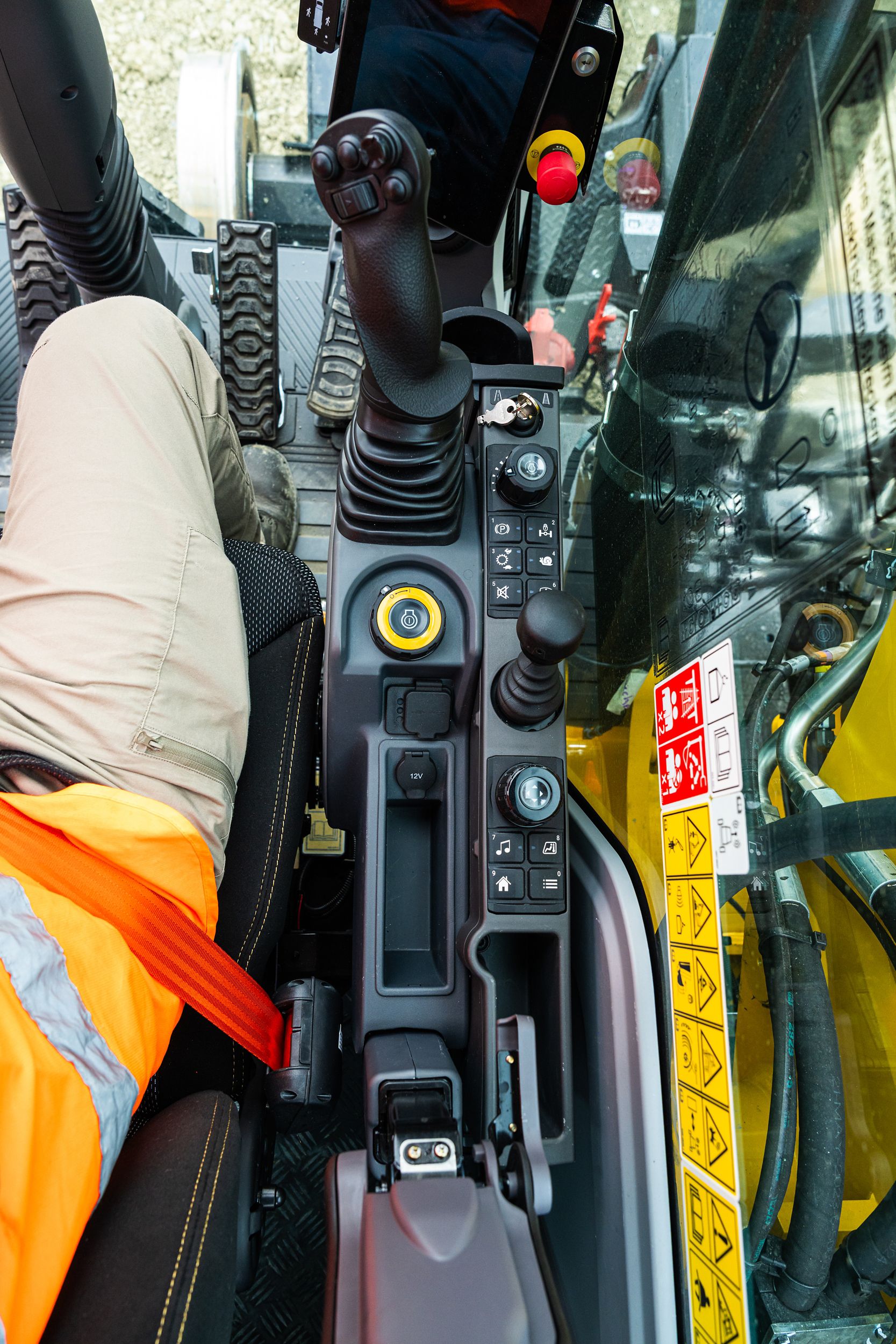 M323 Railroad Excavator push-to-start button and controls