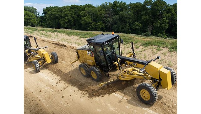 Cat 120 Motor Grader - BUILT-IN SAFETY FEATURES