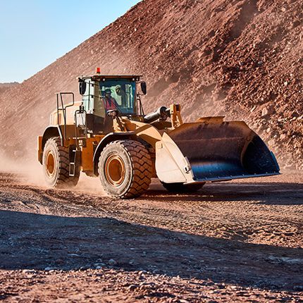 Cargadoras con herramienta de perforación de trabajo