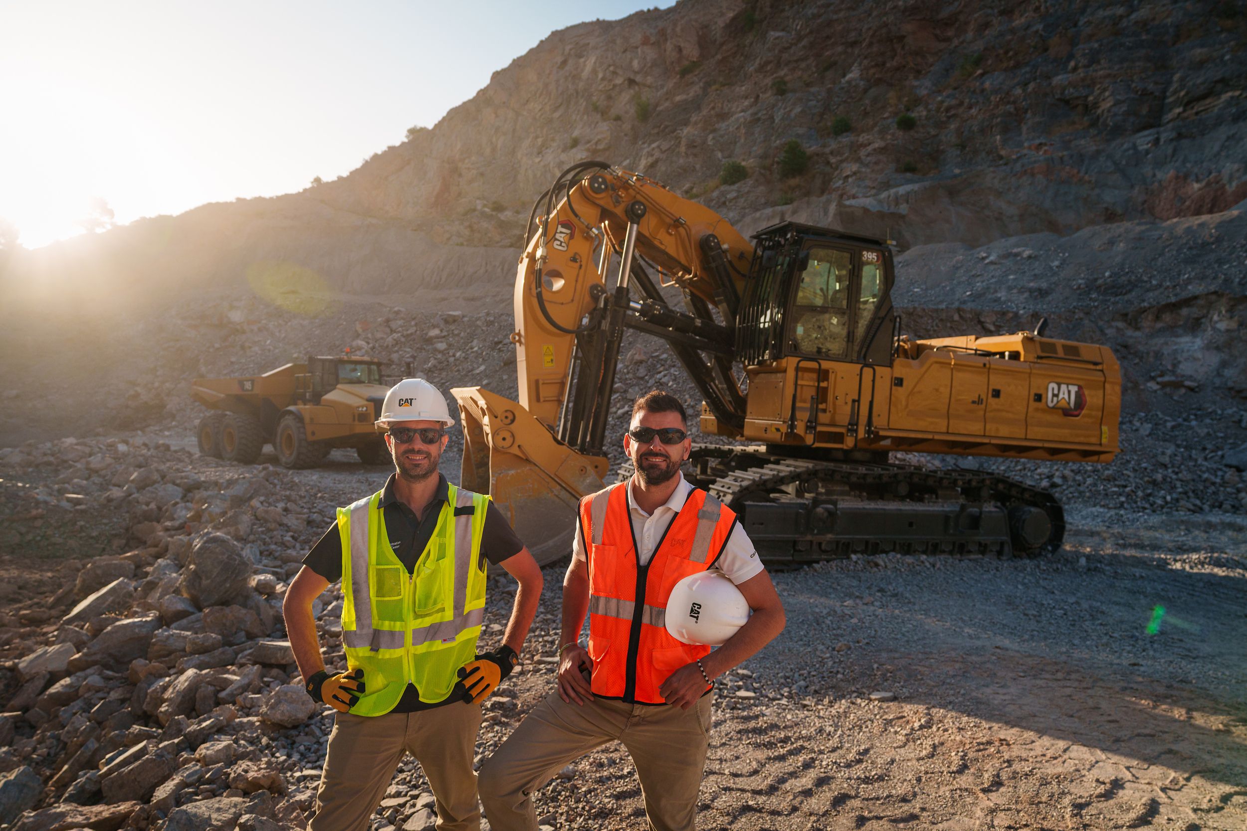 Cat® 395 Front Shovel (FS) Hydraulic Excavator  – Safely Home Every Day