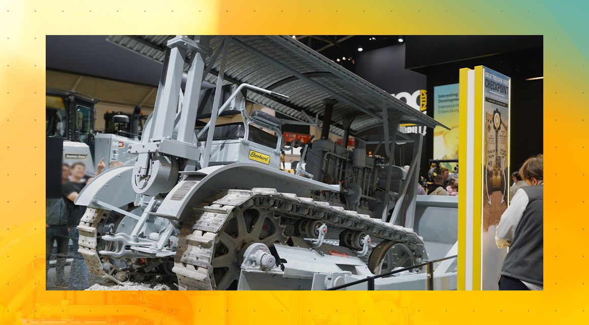 Limited edition Centennial Cat Machine