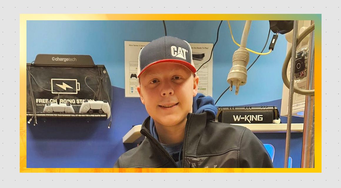 Ethan Lif wearing a Cat hat