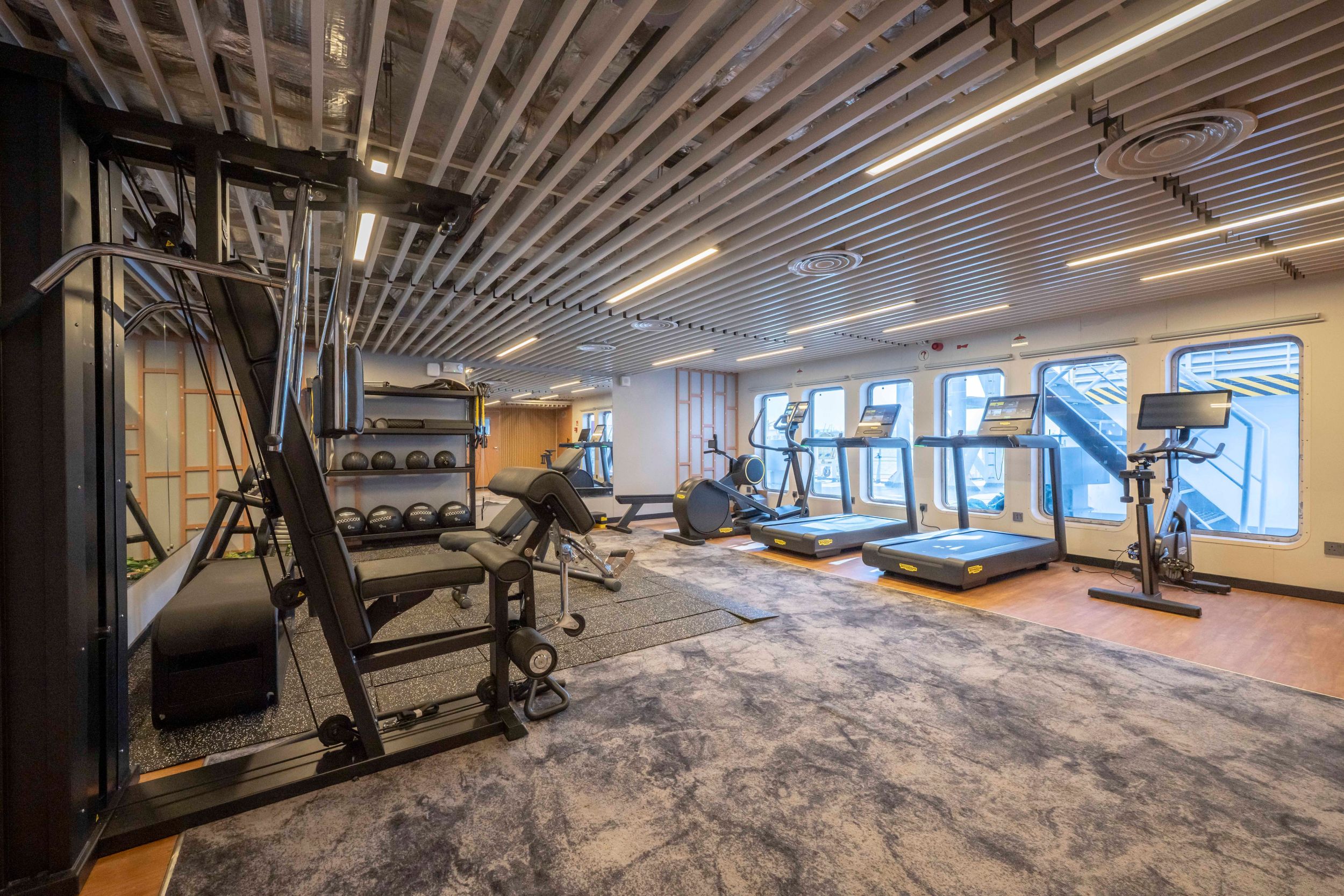 PKR Offshore interior