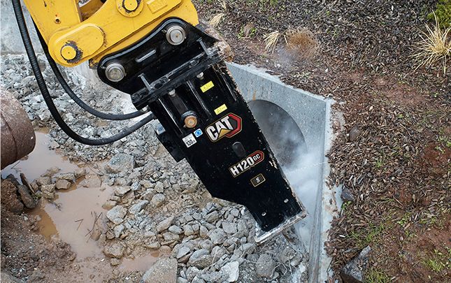 Accesorio martillo para romper piedras.