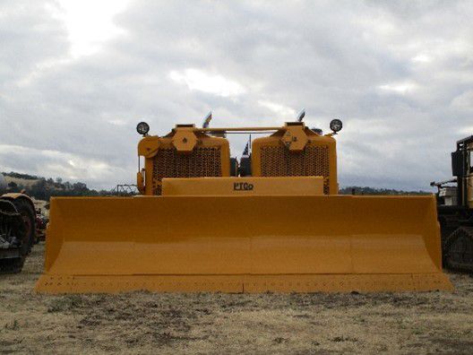 A Side-by-Side D9 at an antique Caterpillar machinery show in California, 2017.