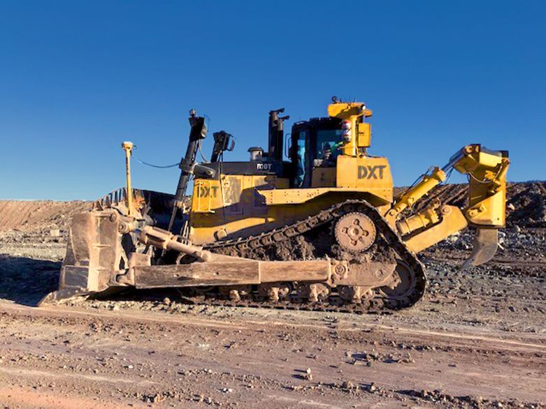 D10T ブルドーザから始まり次世代へ紡ぐストーリー 10点満点の社名に込めた意味