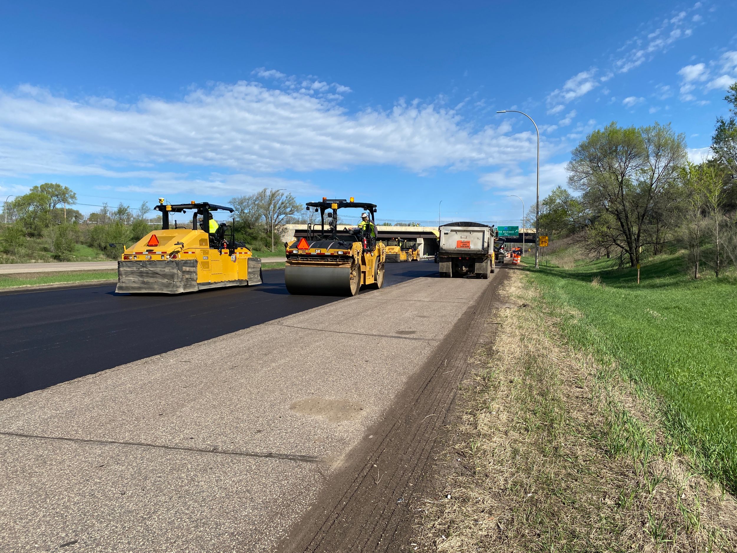 CW34 Pneumatic Roller