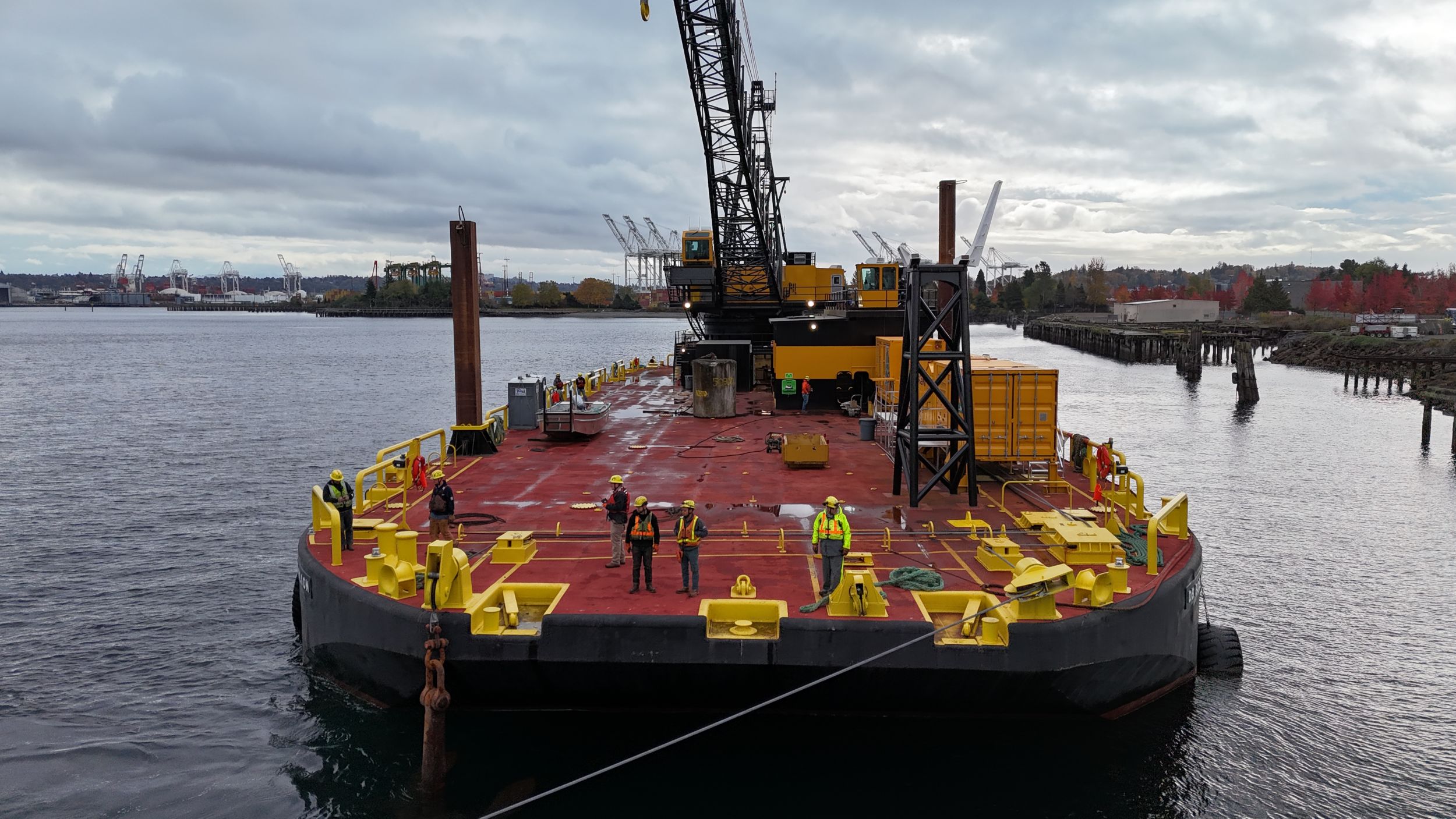Kiewit Derrick Barge Front View