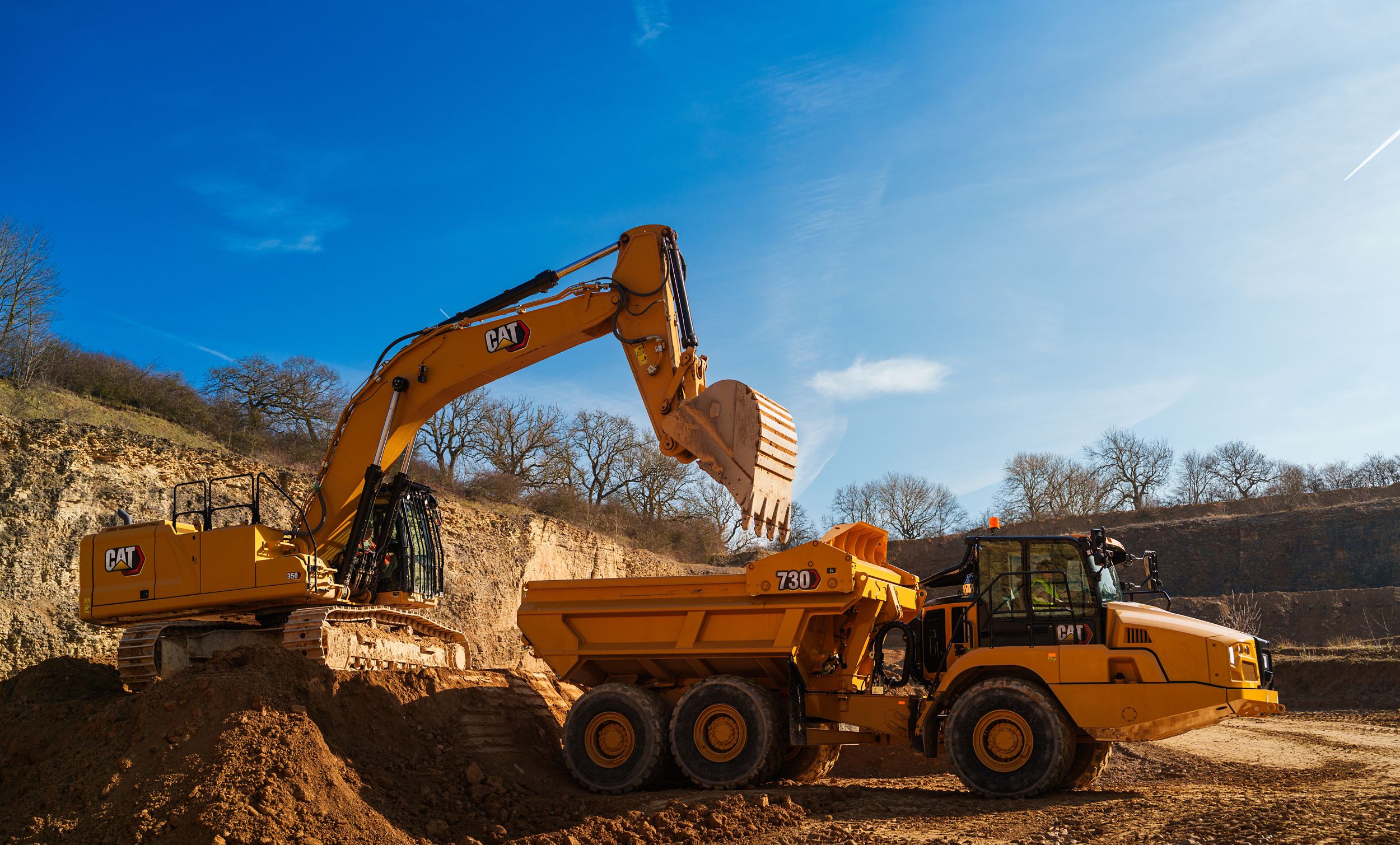 730 EJ 三轴铰接式卡车
